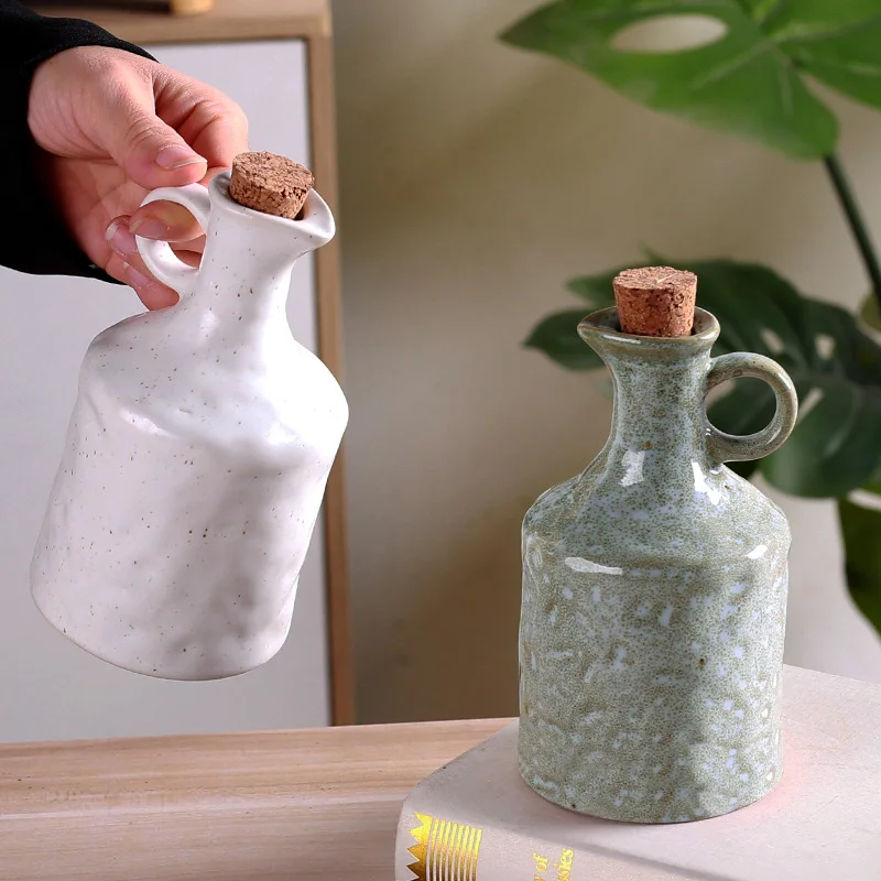 Herb Keeper Bottle - Botol Minyak Keramik 400ml Buatan Tangan,